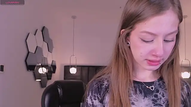 IsabellaMorettiX online show from 07.19.26