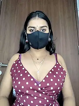 Snapshot of Alix_cuti chatting on 04.19.26 Alix cuti online show from 04.19.26