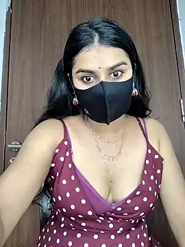 Snapshot of Alix_cuti chatting on 04.19.26 Alix cuti online show from 04.19.26