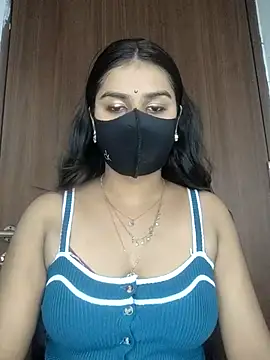 Snapshot of Alix_cuti chatting on 04.20.26 Alix cuti online show from 04.20.26