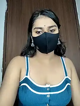 Snapshot of Alix_cuti chatting on 04.22.26 Alix cuti online show from 04.22.26
