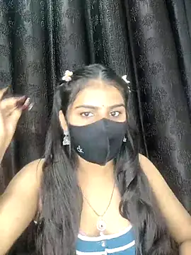Snapshot of Alix_cuti chatting on 05.27.26 Alix cuti online show from 05.27.26