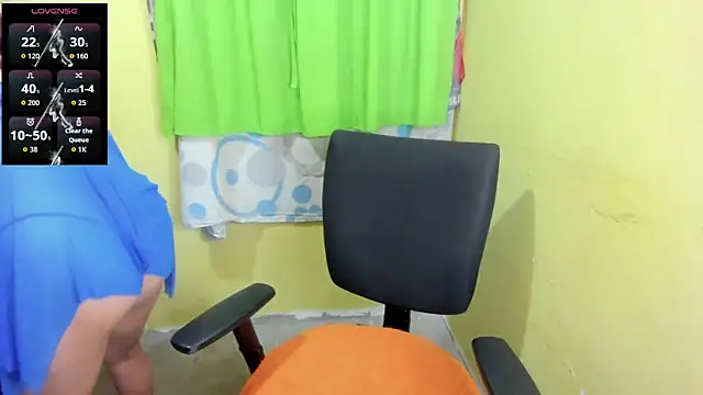 Snapshot of LuciaMiilf chatting on 02.14.26 LuciaMiilf online show from 02.14.26