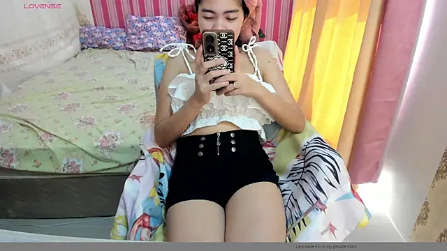 HornyAsianXxX online show from 03.30.26