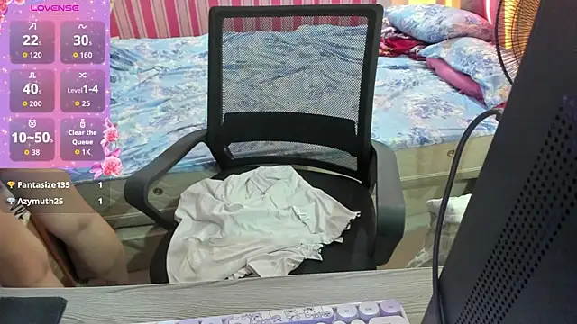 Snapshot of HornyAsianXxX chatting on 07.15.26 HornyAsianXxX online show from 07.15.26