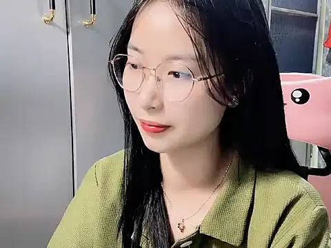 Linne6789 online show from 02.28.26