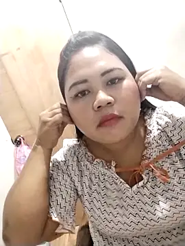 Snapshot of biggbooty15 chatting on 02.18.26 biggbooty15 online show from 02.18.26