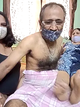 HoneyHush online show from 03.14.26