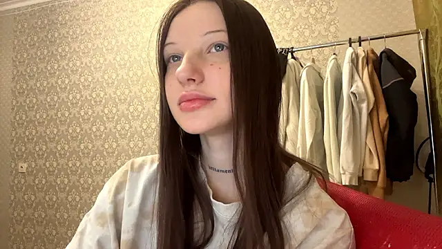 Snapshot of LumPetal chatting on 02.10.26 LumPetal online show from 02.10.26