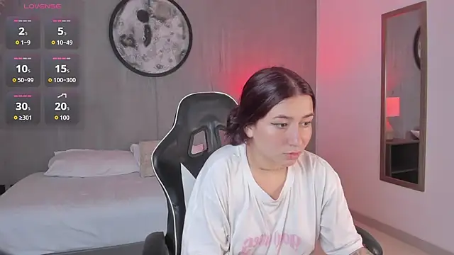 Snapshot of charlottee27_ chatting on 03.01.26 charlottee27 online show from 03.01.26