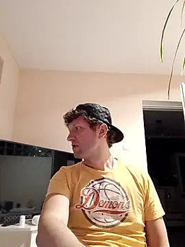 adamchatsforfun online show from 03.29.26