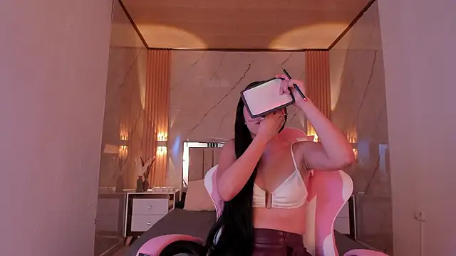 Snapshot of avigail_xo chatting on 02.03.26 avigail xo online show from 02.03.26