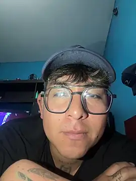 Snapshot of Aquiles69xx chatting on 02.18.26 Aquiles69xx online show from 02.18.26