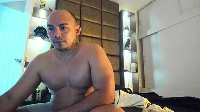 Snapshot of eros_colby chatting on 02.07.26 eros colby online show from 02.07.26