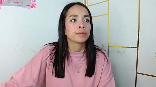 Snapshot of paula_lopez__ chatting on 02.14.26 paula lopez online show from 02.14.26