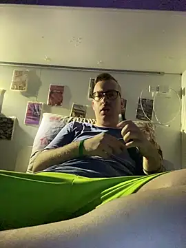 Snapshot of io1Elian chatting on 05.31.26 io1Elian online show from 05.31.26