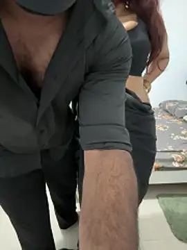 Snapshot of couple7v17d chatting on 02.26.26 couple7v17d online show from 02.26.26