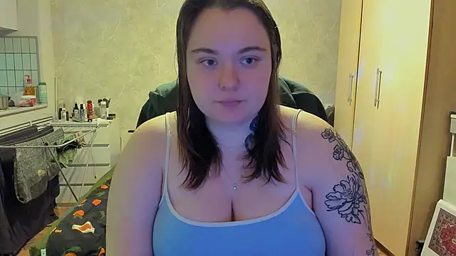 Snapshot of katya_idinax chatting on 02.13.26 katya idinax online show from 02.13.26