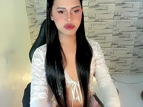 Snapshot of ursweet_thanyaXx chatting on 07.28.26 ursweet thanyaXx online show from 07.28.26