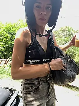 NaniBlossomX online show from 02.19.26