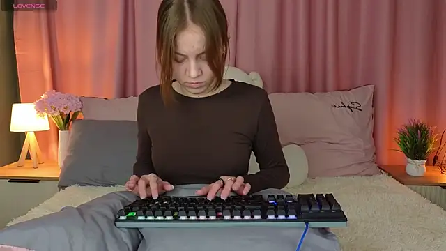 AliceYummy online show from 02.18.26