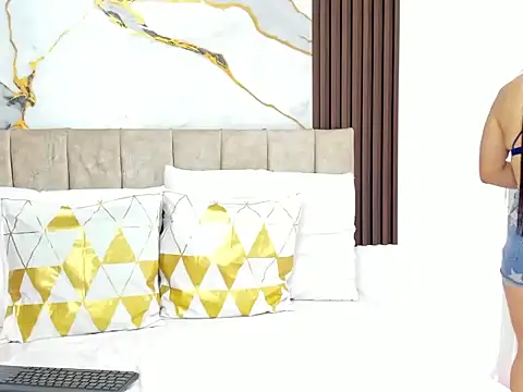 Snapshot of Atenis_thompson chatting on 02.17.26 Atenis thompson online show from 02.17.26