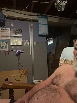 Skippy2420 online show from 03.25.26