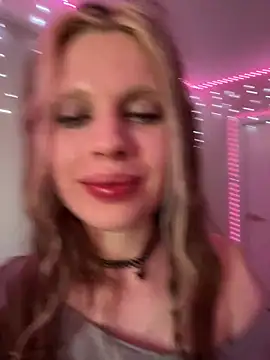 Maxine gold online show from 03.15.26