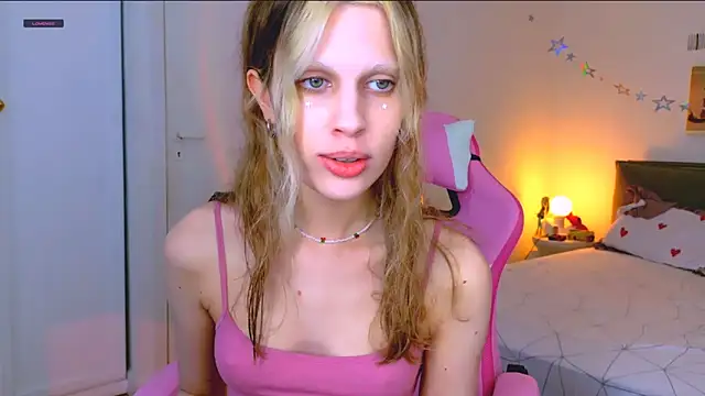 Maxine gold online show from 06.20.26