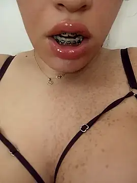 kamilia sexyy online show from 04.25.26
