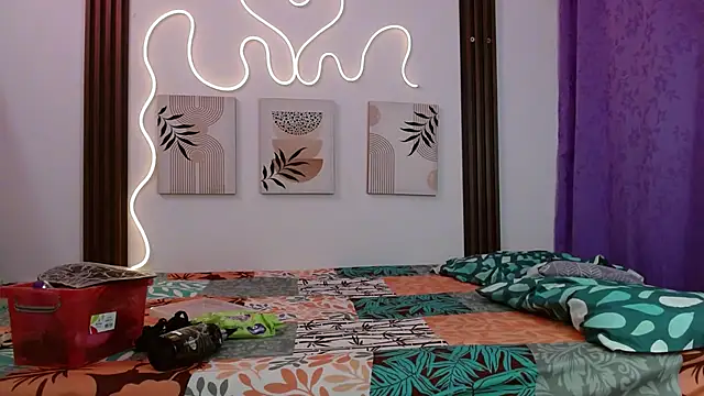 Snapshot of Miss_Merrie chatting on 02.18.26 Miss Merrie online show from 02.18.26