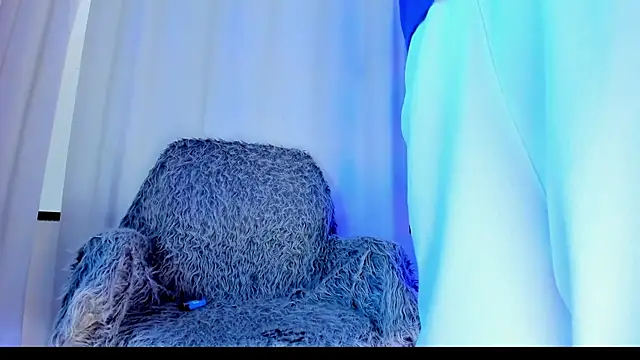 Snapshot of Velvet_Angel chatting on 04.25.26 Velvet Angel online show from 04.25.26