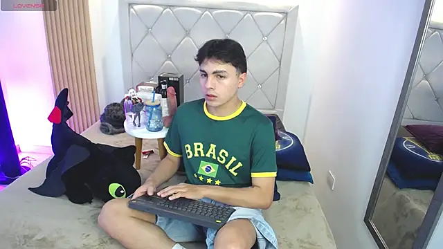 Samu Hott online show from 04.21.26