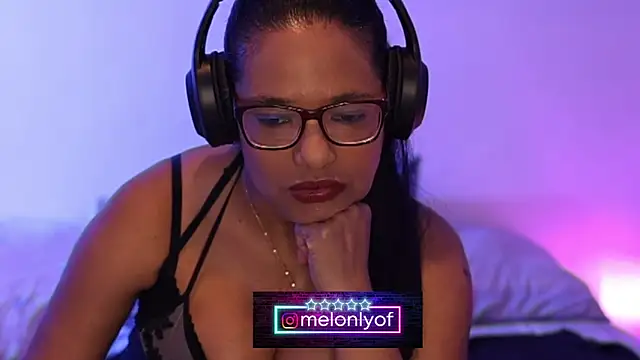 Snapshot of MelOnlyOf chatting on 03.02.26 MelOnlyOf online show from 03.02.26