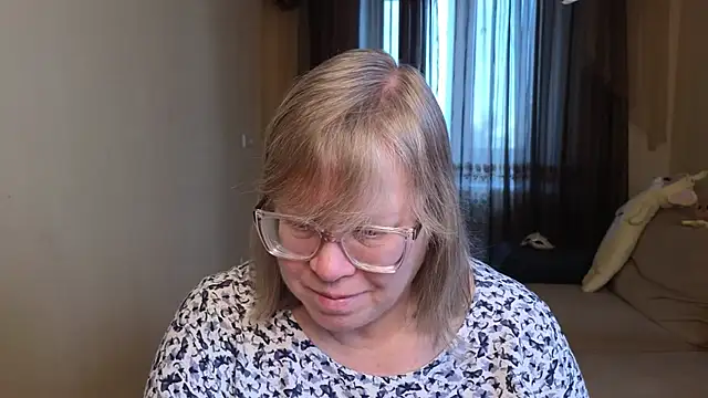 Emma Eclipsee online show from 02.21.26