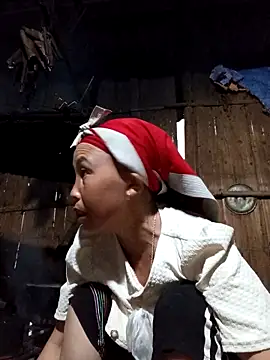 Snapshot of lena-cute chatting on 04.25.26 lena-cute online show from 04.25.26