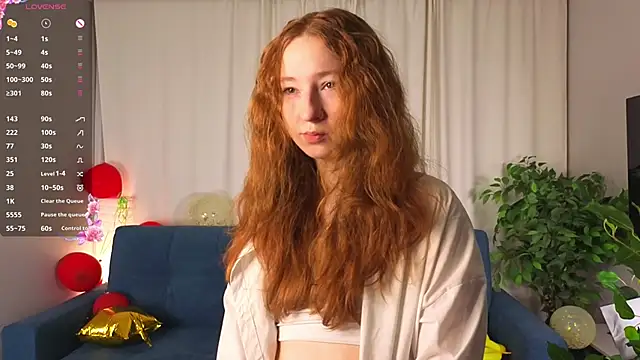 Snapshot of MaraButtrey chatting on 02.16.26 MaraButtrey online show from 02.16.26