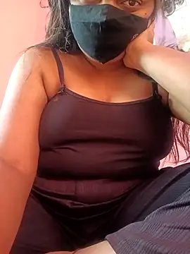 Snapshot of vyshali_vyshu chatting on 02.25.26 vyshali vyshu online show from 02.25.26