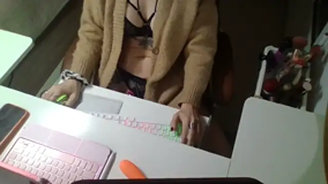 Snapshot of hipotenusa chatting on 02.05.26 hipotenusa online show from 02.05.26