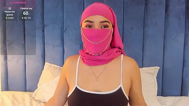 Snapshot of fatimarab__ chatting on 02.12.26 fatimarab online show from 02.12.26