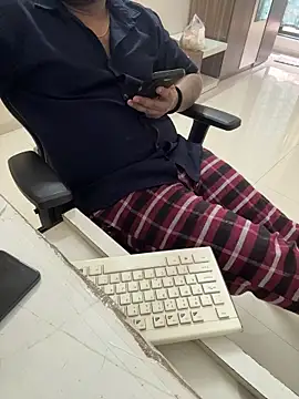 Snapshot of Rah0091 chatting on 04.02.26 Rah0091 online show from 04.02.26