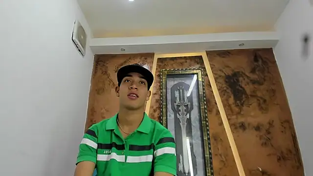 Snapshot of David_Bigcock20 chatting on 02.18.26 David Bigcock20 online show from 02.18.26