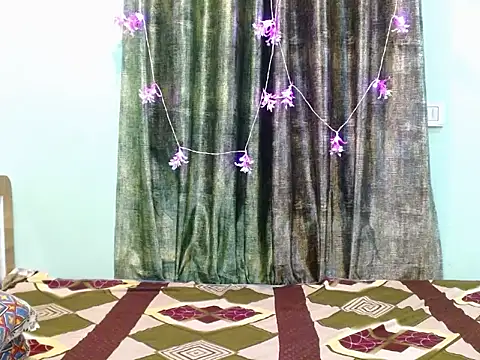 Snapshot of LIZNA_0 chatting on 03.28.26 LIZNA 0 online show from 03.28.26