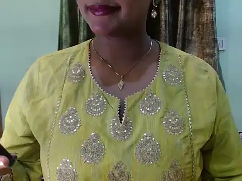 Snapshot of LIZNA_0 chatting on 04.01.26 LIZNA 0 online show from 04.01.26