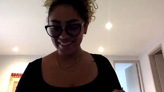 Maddy Beluci online show from 07.26.26
