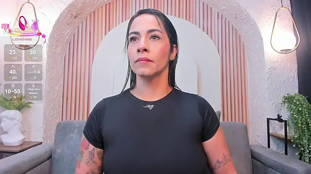 violet scott  online show from 04.20.26