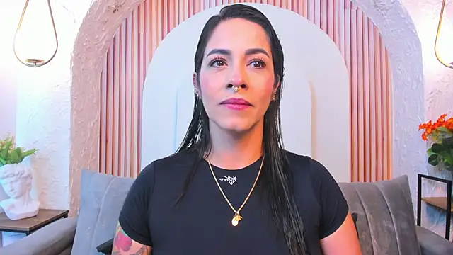 violet scott  online show from 05.25.26