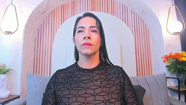 violet scott  online show from 06.05.26