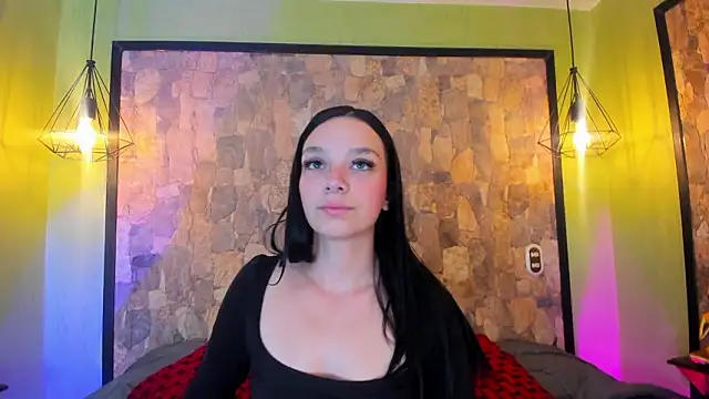 Elizabeth Ferrer online show from 03.03.26