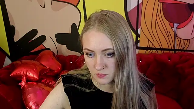 Snapshot of DramaQuenns chatting on 02.12.26 DramaQuenns online show from 02.12.26